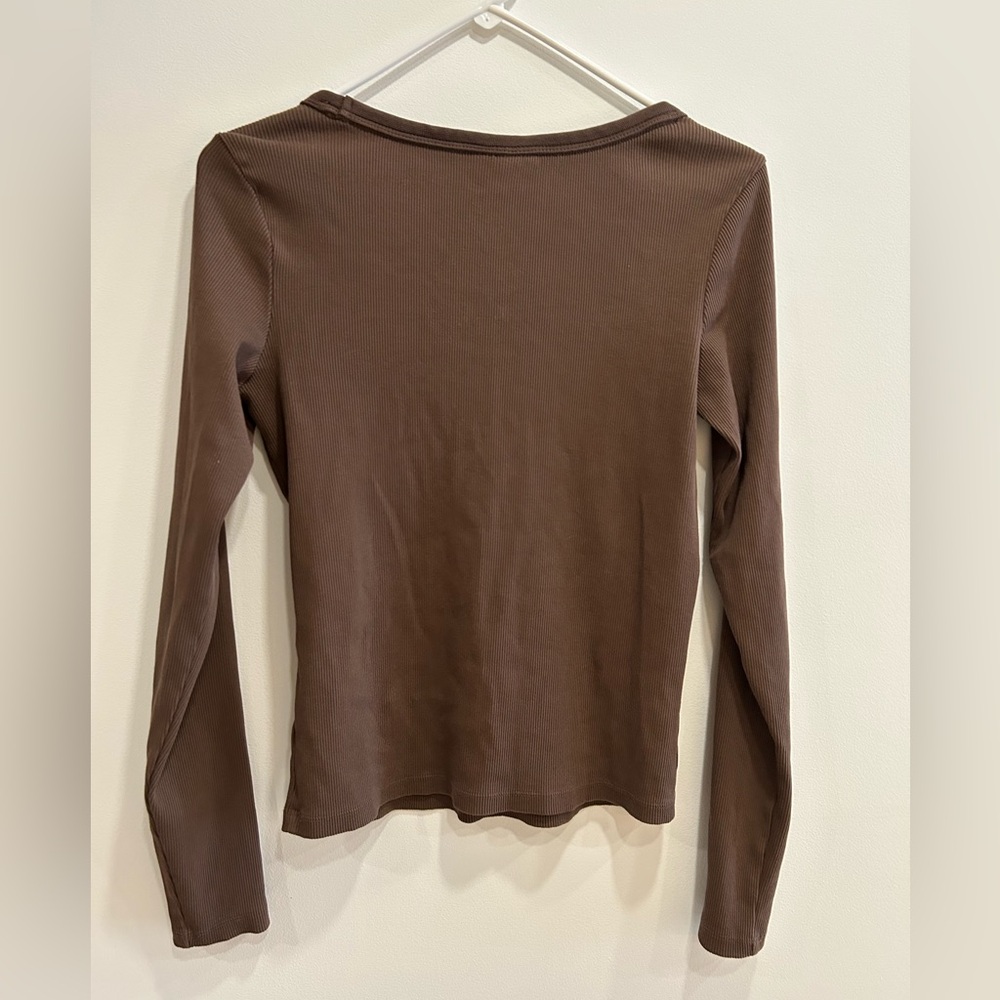 Brown Long Sleeve Ribbed Top - Picture 2 of 4